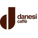 Danesi Началось все в 1905 году …конечно же в Риме.

Предприниматель Альфредо Данези открыл магазинчик по продаже кофе и свою первую кофейню Nencini Danesi. Первое время он лично составлял кофейные бленды и самостоятельно обслуживал посетителей в своем кафе. Вскоре у него появились свои ...